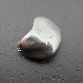 Seashell bryłka z dziurką 18x13 mm nr 253