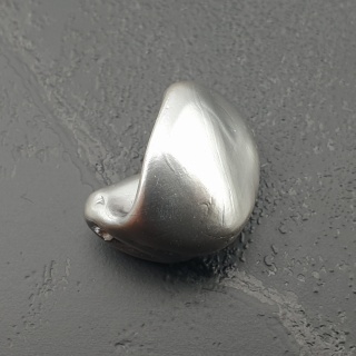 Seashell bryłka z dziurką 18x14 mm nr 206