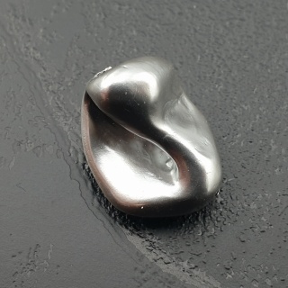 Seashell bryłka z dziurką 18x14 mm nr 206