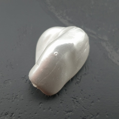 Seashell bryłka z dziurką 18x14 mm nr 53