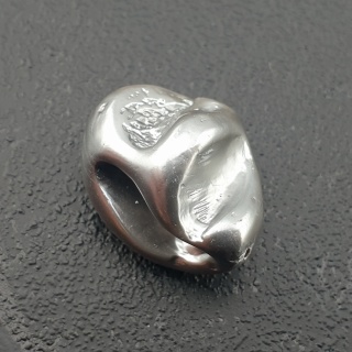 Seashell bryłka z dziurką 18x15 mm nr 216