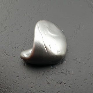 Seashell bryłka z dziurką 18x15 mm nr 241