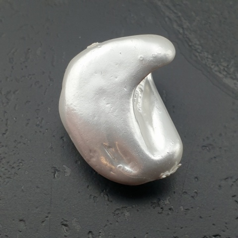 Seashell bryłka z dziurką 18x15 mm nr 39