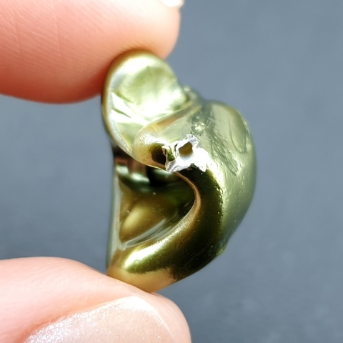 Seashell bryłka z dziurką 18x16 mm nr 129