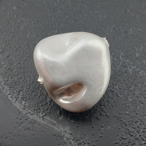 Seashell Nugget with Hole 18x16 mm no 15