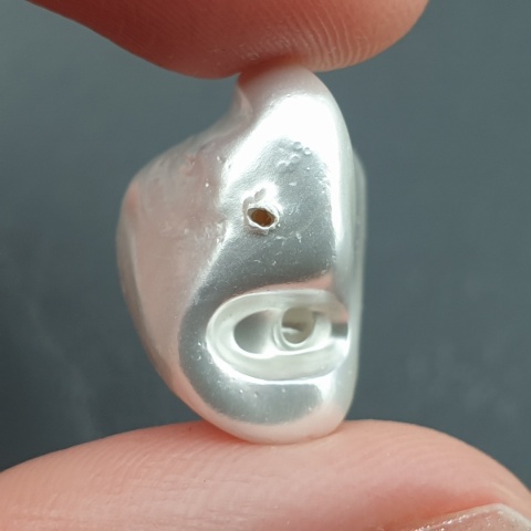 Seashell Nugget with Hole 18x16 mm no 15