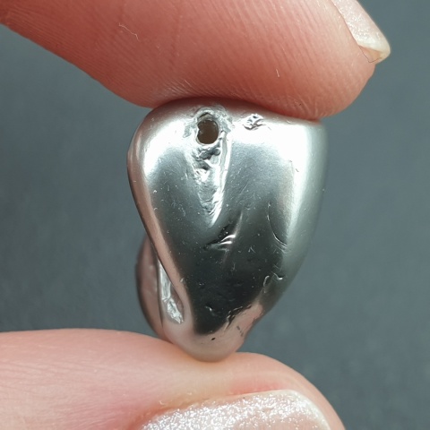 Seashell bryłka z dziurką 18x16 mm nr 201