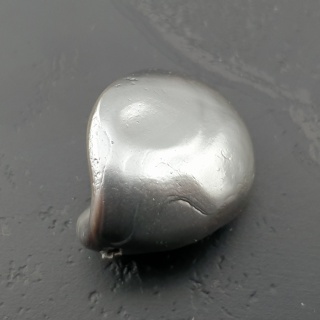 Seashell bryłka z dziurką 18x16 mm nr 286