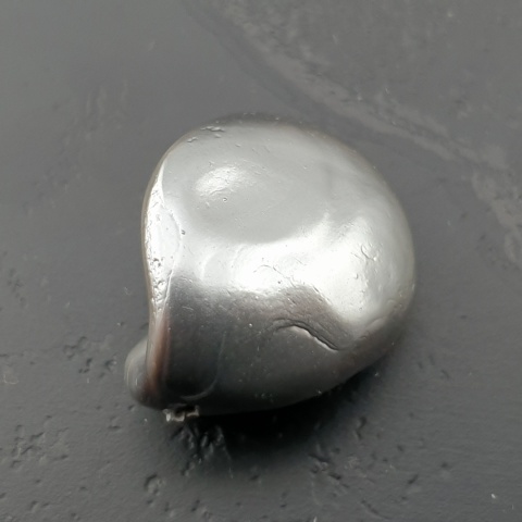 Seashell Nugget with Hole 18x16 mm no 286