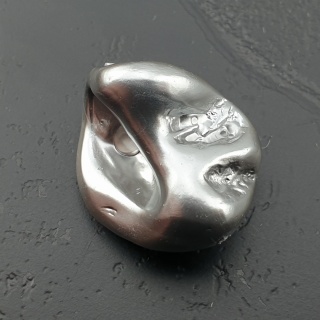 Seashell bryłka z dziurką 18x16 mm nr 286