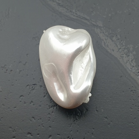 Seashell bryłka z dziurką 19x13 mm nr 94