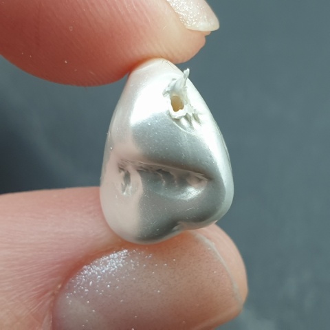 Seashell bryłka z dziurką 19x13 mm nr 94