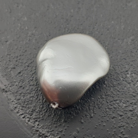 Seashell Nugget with Hole 19x14 mm no 213