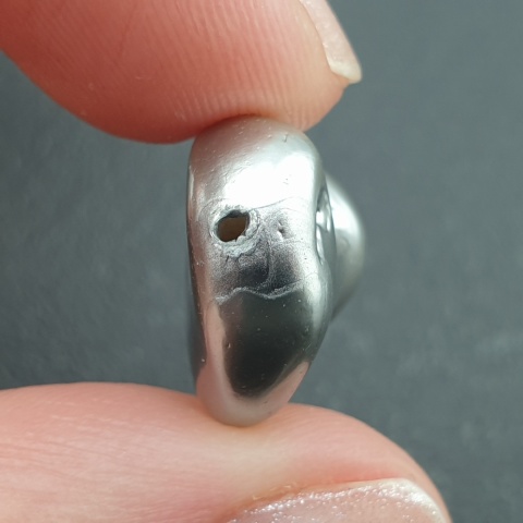 Seashell bryłka z dziurką 19x15 mm nr 203