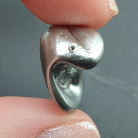 Seashell bryłka z dziurką 19x15 mm nr 256