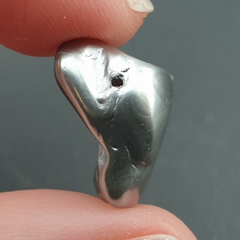 Seashell bryłka z dziurką 19x15 mm nr 288