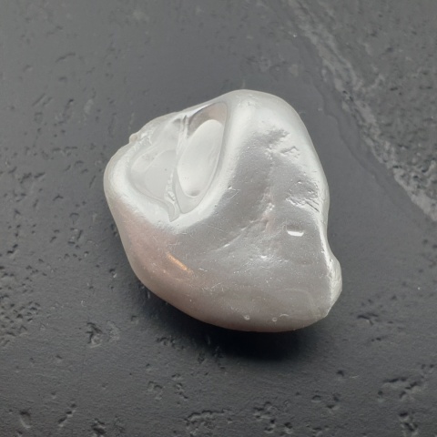 Seashell bryłka z dziurką 19x16 mm nr 20