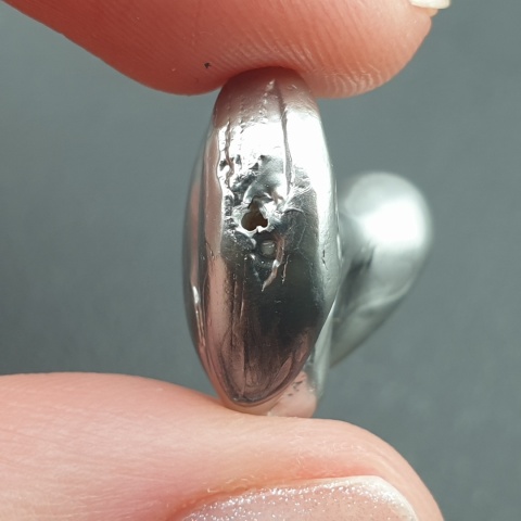 Seashell Nugget with Hole 19x16 mm no 215