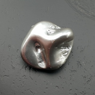 Seashell bryłka z dziurką 19x16 mm nr 245