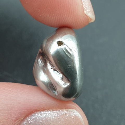 Seashell Nugget with Hole 19x16 mm no 247