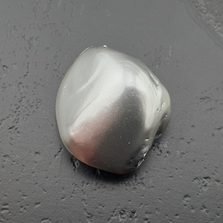 Seashell bryłka z dziurką 19x16 mm nr 251