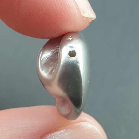 Seashell bryłka z dziurką 19x16 mm nr 275