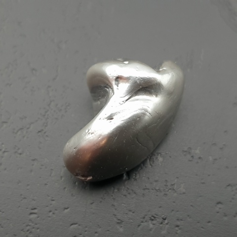 Seashell Nugget with Hole 20x12 mm no 250