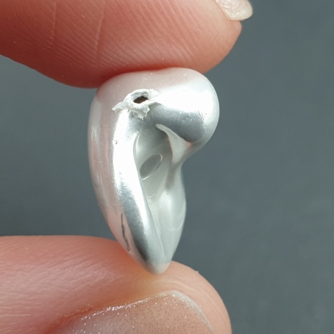 Seashell Nugget with Hole 20x14 mm no 62