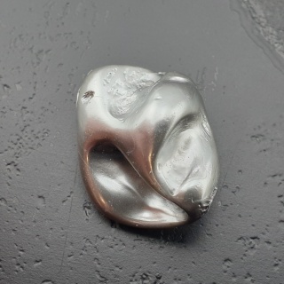 Seashell bryłka z dziurką 20x15 mm nr 223