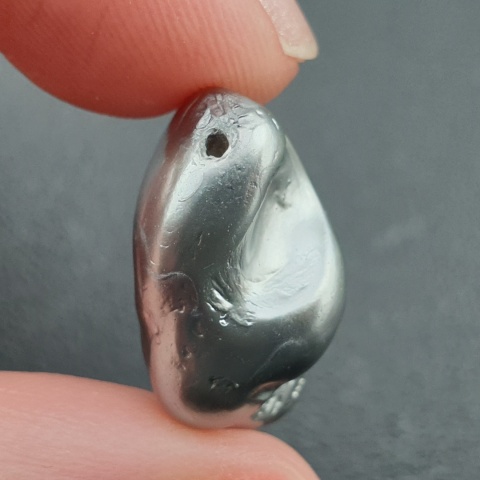 Seashell Nugget with Hole 20x15 mm no 223