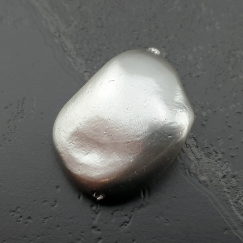 Seashell bryłka z dziurką 20x15 mm nr 228