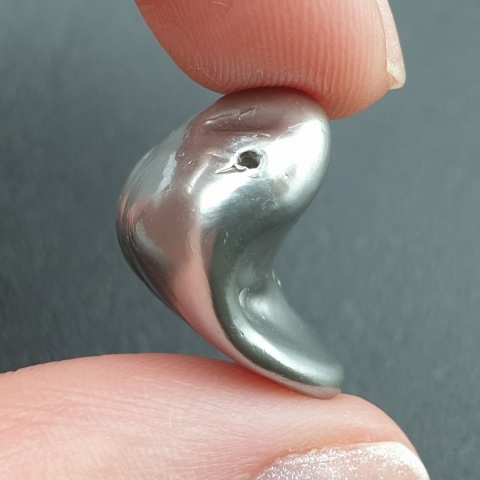 Seashell Nugget with Hole 20x15 mm no 237