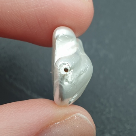 Seashell bryłka z dziurką 20x15 mm nr 85