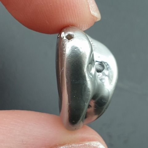 Seashell bryłka z dziurką 20x16 mm nr 255