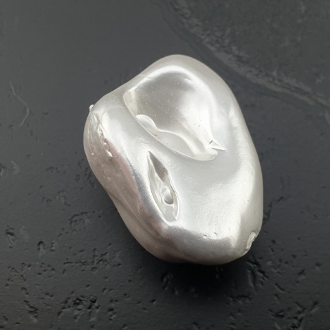 Seashell bryłka z dziurką 20x16 mm nr 70