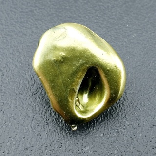 Seashell bryłka z dziurką 20x17 mm nr 110