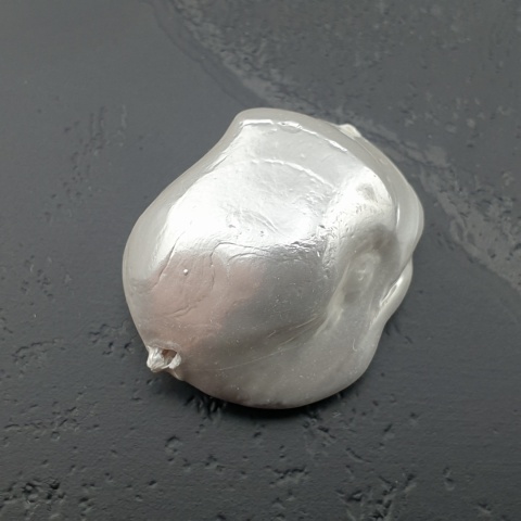 Seashell Nugget with Hole 20x17 mm no 26