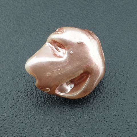 Seashell Nugget with Hole 20x18 mm no 151