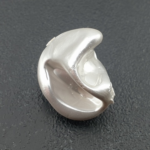 Seashell bryłka z dziurką 20x18 mm nr 65