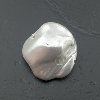 Seashell bryłka z dziurką 20x19 mm nr 40