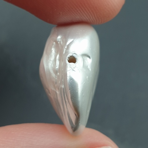 Seashell bryłka z dziurką 20x19 mm nr 40