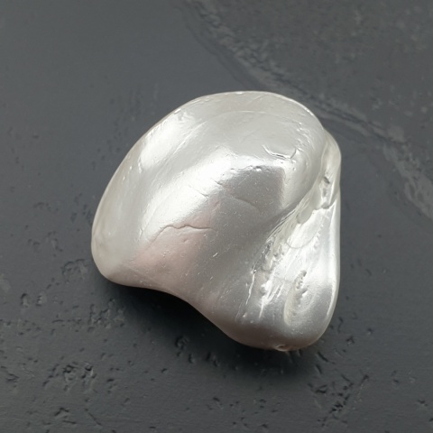 Seashell Nugget with Hole 20x19 mm no 45