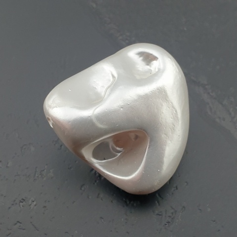 Seashell Nugget with Hole 20x19 mm no 45