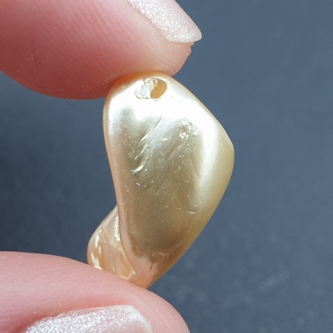 Seashell bryłka z dziurką 21x15 mm nr 200