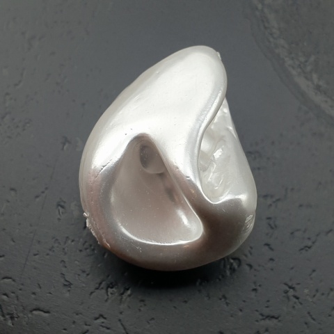 Seashell bryłka z dziurką 21x16 mm nr 92