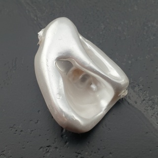 Seashell bryłka z dziurką 21x17 mm nr 28