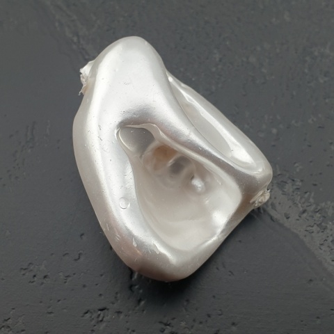 Seashell Nugget with Hole 21x17 mm no 28