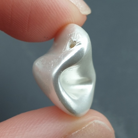 Seashell bryłka z dziurką 21x17 mm nr 42