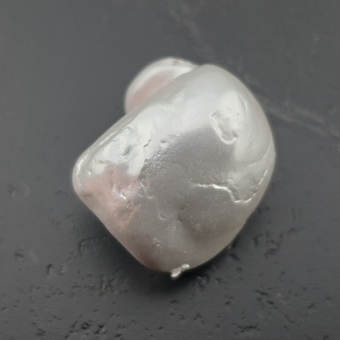 Seashell Nugget with Hole 21x17 mm no 69