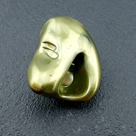 Seashell bryłka z dziurką 21x18 mm nr 115